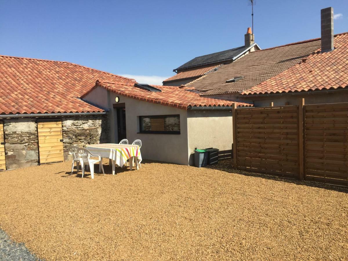 Gites De La Marniere Mouchamps Bagian luar foto