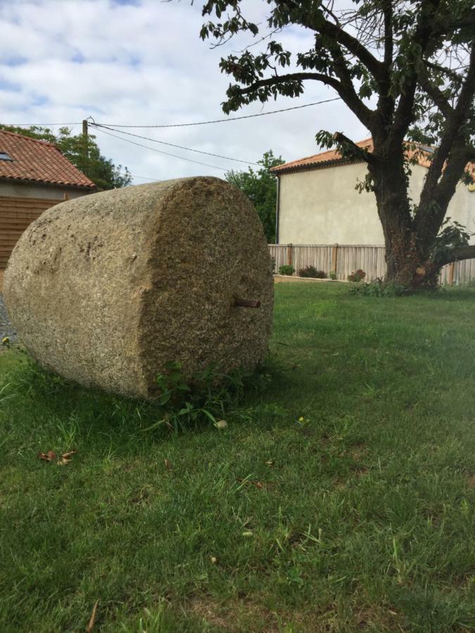 Gites De La Marniere Mouchamps Bagian luar foto